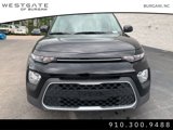 Used 2022 Kia Soul LX image 2