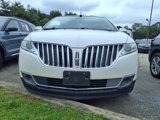 Used 2013 Lincoln MKX AWD image 2