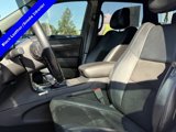 Used 2021 Jeep Grand Cherokee Laredo X image 2
