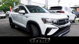 Used 2022 Volkswagen Taos SE image 3