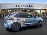 Used 2024 Ford Edge SE w/ Black Appearance Package image 5