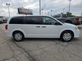 Used 2019 Dodge Grand Caravan SE image 4