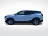 Used 2024 GMC Terrain SLE image 2