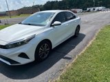 Used 2022 Kia Forte LXS image 4