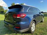 Used 2020 Kia Sorento LX w/ LX I4 Convenience Package image 6