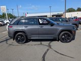 Certified 2024 Jeep Grand Cherokee Altitude image 2