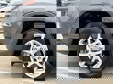 Used 2017 Jeep Cherokee Latitude w/ Safety/Convenience Group image 5