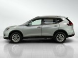 Used 2018 Nissan Rogue SV image 2