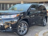 Used 2017 Toyota Highlander SE image 3