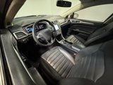 Used 2017 Ford Fusion SE w/ Fusion SE Technology Package image 2