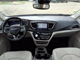 Used 2019 Chrysler Pacifica Touring-L Plus w/ Advanced Safetytec Group image 3