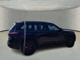 Used 2024 Jeep Grand Cherokee Altitude image 5