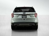 Used 2017 Ford Explorer XLT image 4