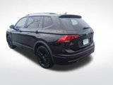 Used 2022 Volkswagen Tiguan SE R-Line image 5