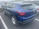 Used 2024 Chevrolet Trax LS w/ LS Convenience Package image 3