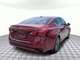 Used 2023 Nissan Altima 2.5 SV image 3