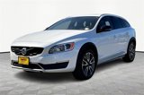 Used 2017 Volvo V60 T5 Cross Country Platinum w/ Climate Package image 2