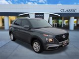 Used 2023 Hyundai Venue image 2