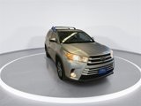 Used 2018 Toyota Highlander XLE image 3
