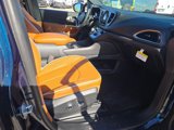 New 2025 Chrysler Pacifica Pinnacle image 6