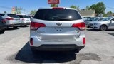 Used 2014 Kia Sorento LX image 4