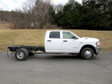 Used 2022 RAM 3500 Tradesman w/ Chrome Appearance Group image 2