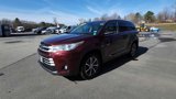 Used 2019 Toyota Highlander XLE image 4