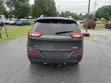 Used 2015 Jeep Cherokee Latitude w/ Cold Weather Group image 4