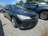 Used 2017 Toyota Camry LE image 3
