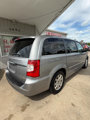 Used 2016 Chrysler Town & Country Touring image 6