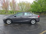 Used 2017 Chevrolet Cruze LT image 2