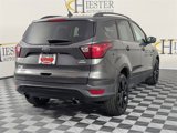 Used 2019 Ford Escape SE image 2
