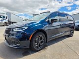 New 2025 Chrysler Pacifica Premium image 3