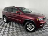 Used 2018 Jeep Grand Cherokee Laredo image 2