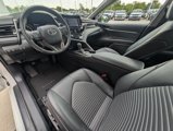 Used 2023 Toyota Camry SE image 2