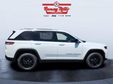 New 2025 Jeep Grand Cherokee Altitude image 6