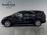 New 2025 Chrysler Pacifica Select image 2