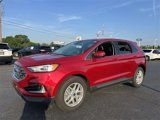 Used 2022 Ford Edge SEL w/ Convenience Package image 3
