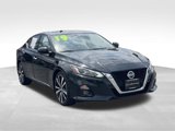 Certified 2019 Nissan Altima 2.5 Platinum image 3
