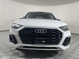 Certified 2022 Audi Q5 2.0T Premium w/ Convenience Package image 2