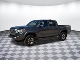 Used 2019 Toyota Tacoma TRD Off-Road image 3
