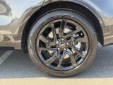 New 2025 Land Rover Discovery Dynamic SE image 5