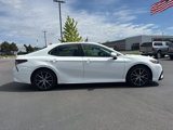 Used 2023 Toyota Camry SE image 2