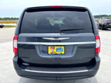 Used 2014 Chrysler Town & Country Touring image 5