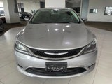 Used 2015 Chrysler 200 Limited w/ Convenience Group image 2