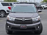 Used 2016 Toyota Highlander XLE image 2