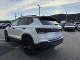 New 2025 Volkswagen Taos SE image 5