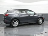Used 2023 Chevrolet Equinox LT image 2