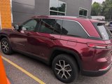 Certified 2023 Jeep Grand Cherokee Limited image 2