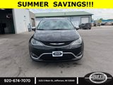 Used 2020 Chrysler Pacifica Limited w/ Tire & Wheel Group image 2